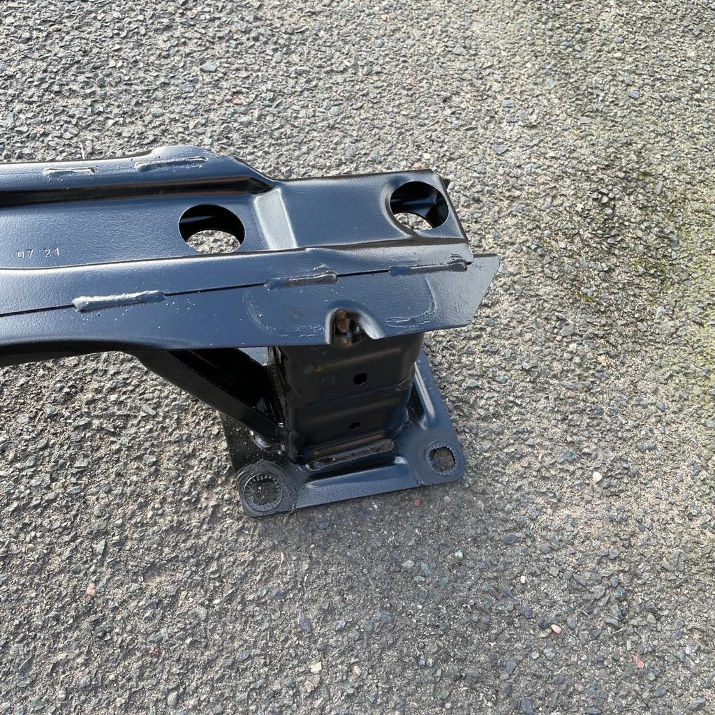 Audi Q5 Rear Bumper Reinforcing Bar (2021) in Cannock Chase für 75,00