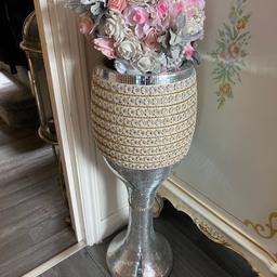 Bling standing vase with flowers , collection only no holding