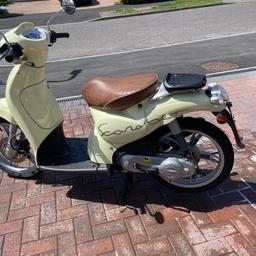 Rare 2 stroke
Less than 3k miles 5k kph
Clean nippy 50cc rev n go.
10 months mot
New battery and service plus other new parts
Rides great
Few minor scrapes nothing much expected for year 2013. Ulez compliant also
Silly offers ignored
Cash only