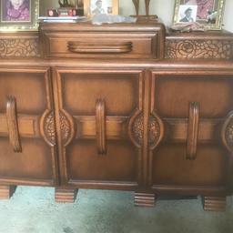 Beautiful Antique vintage sideboard. Dates from 1950’s
No contents are included
Any questions please feel free to ask
Collection from B67 smethwick