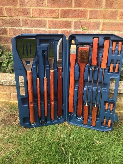 Buy & Sell Bedfordshire Luton - Photos for Barbecue cooking set.