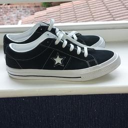 Black Converse trainers size 6, only worn 3 times. unisex