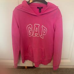 Gap sweatshirt
Medium