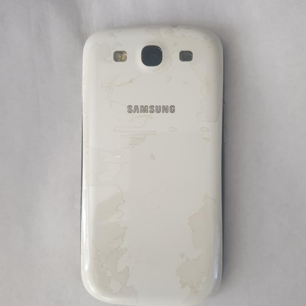 Samsung Galaxy S3 mit starken Gebrauchsspuren
offen für alle Netze
Super AMOLED Display
16GB Speicher
1GB RAM
Android 10 (Lineage OS)
Display ist Glasbruch
Auflösun: 720 x 1280 pixels
Samsung Galaxy S III
GT-I9300