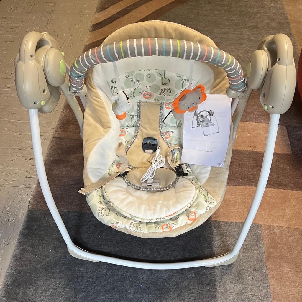 Vastfafa Babywiege Schaukel Wippe Wiege Baby Snoothing Portable Swing Tragbar. Mit Musik und Spielzeug. Kaum benutzt, voll funktionsfähig.
