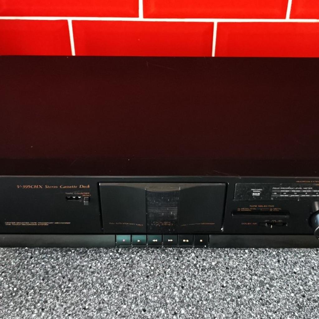 If you see it, it's still for sale!

Free postage UK mainland only!

Teac V-395CHX Stereo Cassette Deck in good condition and working order, plays and sounds great however FF and RWD not working properly, might need belt(s).