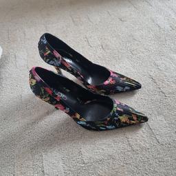 Aldo black floral stiletto high heel 
Brand New 
Size UK (4) Eur (37) 
RRP £68.00
