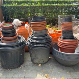 
Large Tree Planters/Pots. Heavy Duty Italian. Various sizes. Approximately 100 available. 

Big sizes as below:

1 x 110 litre
6 x 80 litre
2 x 70 litre
8 x 60 litre
1 x 65 litre
2 x 45 litre
2x 35 litre
2 x 25 litre
1 x 20 litre

Buyer to collect. Cash on collection.