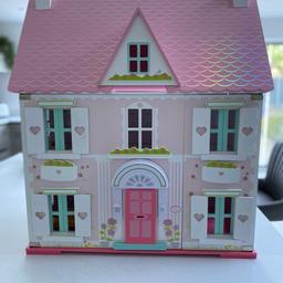 Very sweet Dolls house, hardly used. 

All the pieces in the picture including the family are included. 

The loft has a slow close hinge. 

The doorbell makes a noise when you push the button plus the door lights up

Cash only, pick up from Loughton IG10.