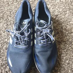 ADIDAS TRAINERS BLUE 
SIZE 9
EXCELLENT CONDITION 
ONLY WORN A FEW TIMES