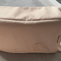 Brought to go with my rose gold my Babiie stroller. The bag itself can undo into a changing mat also has an inner mesh compartment for easy storage or separation of items. Fully washable
Collection from DY10 Kidderminster
Before you ask YES it is still for sale!