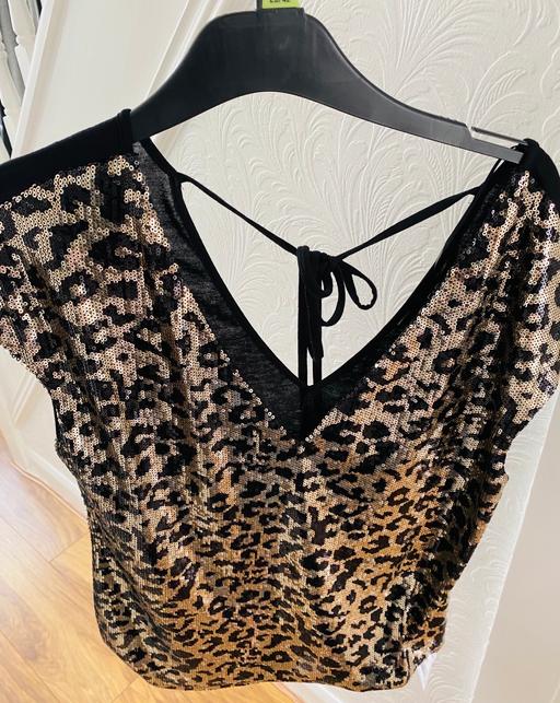 Buy & Sell West Midlands Birmingham - Photos for Lovely gold sequin top size 14