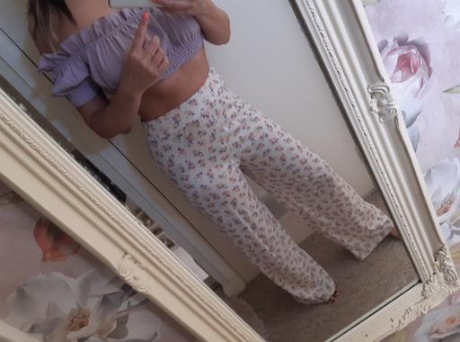 Buy & Sell West Midlands Walsall - Photos for boohoo new size 8 floral summer wide trousers