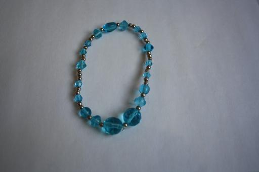 Buy & Sell North West London Chalk Farm - North West London - Photos for women's light blue glass beaded bracelet