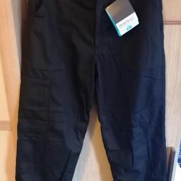 Brand New. Size M fit to L. Insulated pants