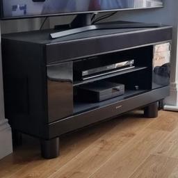 SONY RHT G500 TV Stand
Integrated home theatre system surround Sound and sub woofer.
Dimensions: H 55cm | W 74cm | L 100cm
Excellent condition
Buyer must collect. 

Any Qs please get in touch
