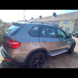7 seater X5 BMW diesel
with Roof Box and 2 set of wheels and tyres
1 key
Some scratches but nothing major
Only selling as need smaller car
All working as it should .