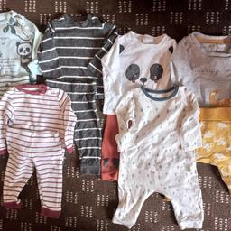 6 baby boys top trouser outfits bundle
All in excellent condition no marks or stains
Size 3-6months
Brands include Matalan, F&F, George and Mothercare
£15
Message me for postage enquiries

See my other ads for more items
Thankyou