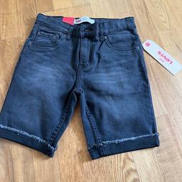Brand new with labels
Levi’s 511 boys shorts
Adjustable inside to make tighter if needed
Age 12 years
Gutted to sell this but my son never got to wear these !!
Also selling a blue pair