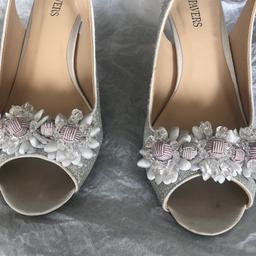 Pavers hot sale wedding shoes