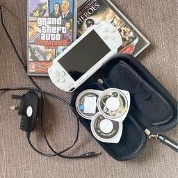 PSP (PlayStation Portable) in White. Comes with Carry Case, Charger and 4 games (GTA Chinatown, Gran Turismo, Final Fantasy VII, and Medal of Honour Heroes).

Great condition, holds charge and reads discs excellent. The odd age related mark but nothing that hinders game play.
Shown working in the last picture.

Collection Only S74
