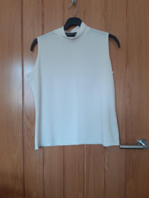 Buy & Sell West Midlands Dudley - Photos for Sleeveless Top