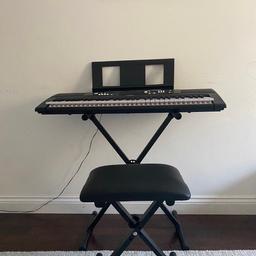 -Yamaha EZ-220 Light up Keyboard
-Music book rest
-Music/Note book
-Bench
-Keyboard stand
-Power cable


Good condition, just decided to upgrade for upright piano
RRP £180-£220 new one