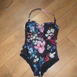 A LADIES SWIMSUIT FROM PEACOCKS SIZE 12 WITH BUST SUPPORT
