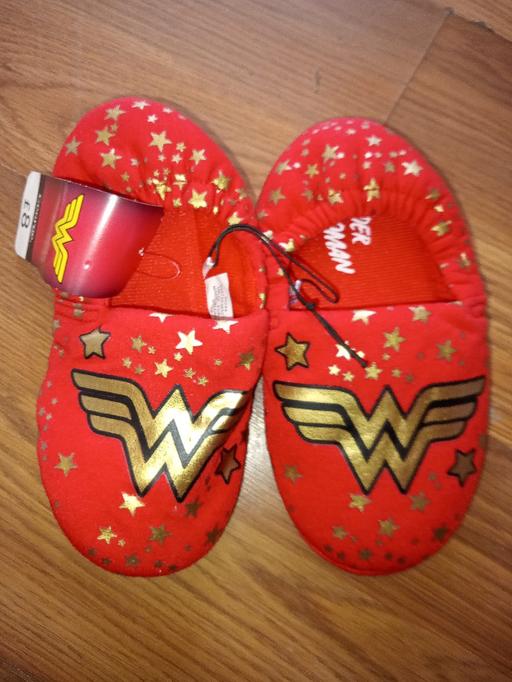 Buy & Sell West Midlands Sandwell - Photos for girls wonderwoman slippers new size 12