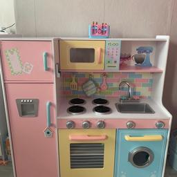 Wooden kitchen in excellent condition would look great in any playroom or bedroom feel free to ask any questions