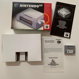 Original Nintendo 64 Controller Pak
(Memory Card)

inklusive Anleitung (Booklet) &
N64 Consumer Information
+++Originalverpackung inkl. Inlay+++

Technisch einwandfrei !

Sehr Gut erhalten für sein alter.
Es ist alles vollständig !

Abzugeben aufgrund Sammlungsauflösung

Versicherter Versand möglich

Privatverkauf ! Keine Rücknahme !