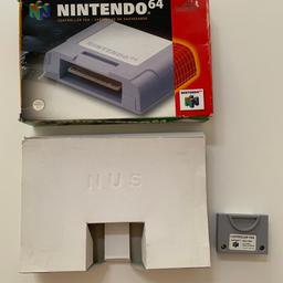 Original Nintendo 64 Controller Pak
(Memory Card)

+++Originalverpackung inkl. Inlay+++

Technisch einwandfrei !

Gut erhalten für sein alter.

Abzugeben aufgrund Sammlungsauflösung

Versicherter Versand möglich

Privatverkauf ! Keine Rücknahme !