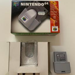 Original Nintendo 64 Rumble Pak
(Vibrationsfunktion)

+++Originalverpackung inkl. Inlay+++

Technisch einwandfrei !

Sehr Gut erhalten für sein alter.

Abzugeben aufgrund Sammlungsauflösung

Versicherter Versand möglich

Privatverkauf ! Keine Rücknahme !