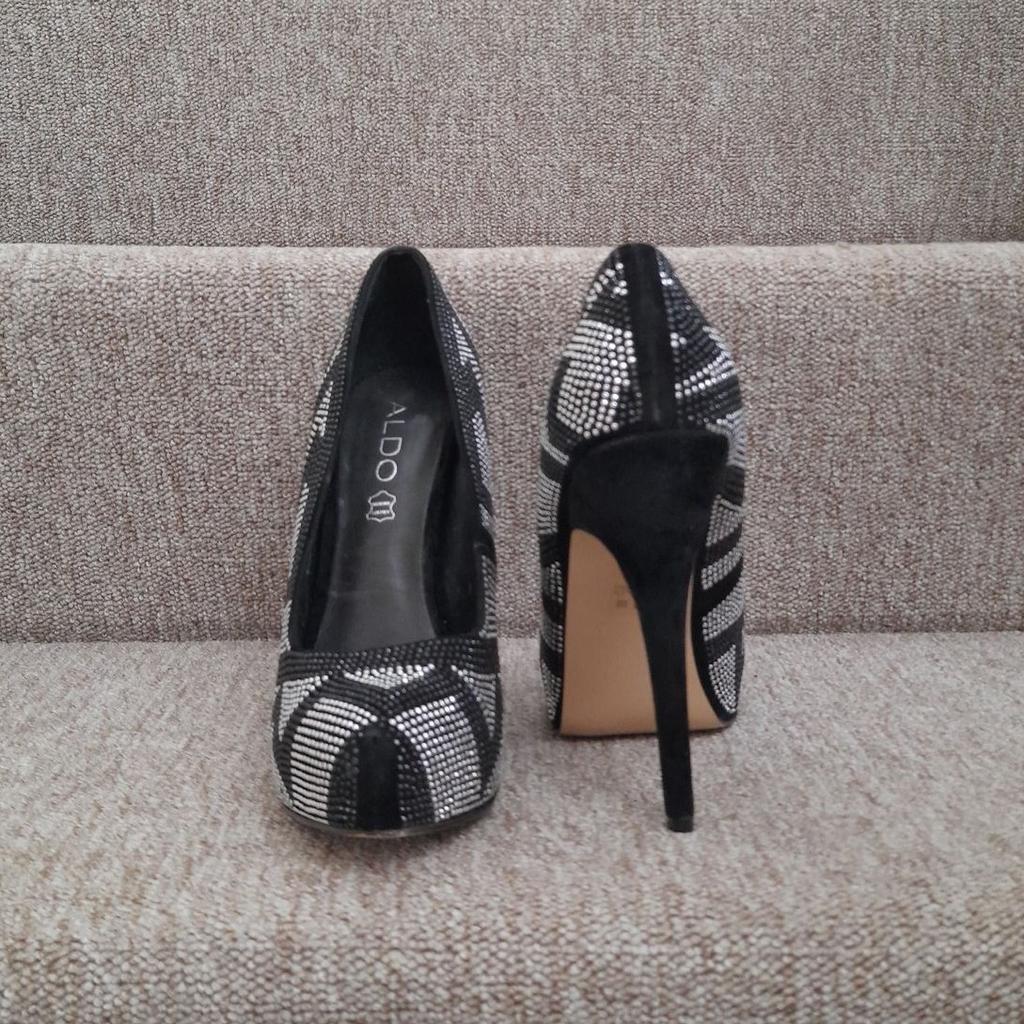 Size 6

Good condition, worn twice

▪ Brand = Aldo
▪ Includes spare heel bits + box
▪ Bought for around £80

-
-
-

collect pick up post postage delivery manchester droylsden audenshaw openshaw denton ashton reddish clayton beswick ancoats hyde stalybridge failsworth tameside dukinfeld stockport bolton longsight oldham glossop salford ancoats middleton rochdale sale cheshire stretford trafford fallowfield prestwich moston didsbury chorlton swinton worsley wythenshawe burnage farnworth mossley cheetham leigh royton bury warrington wigan altrincham night out outfit special occasion boots heels wedges size 5 ladies shoes girls size 5.5 summer holiday womens footwear stilettos