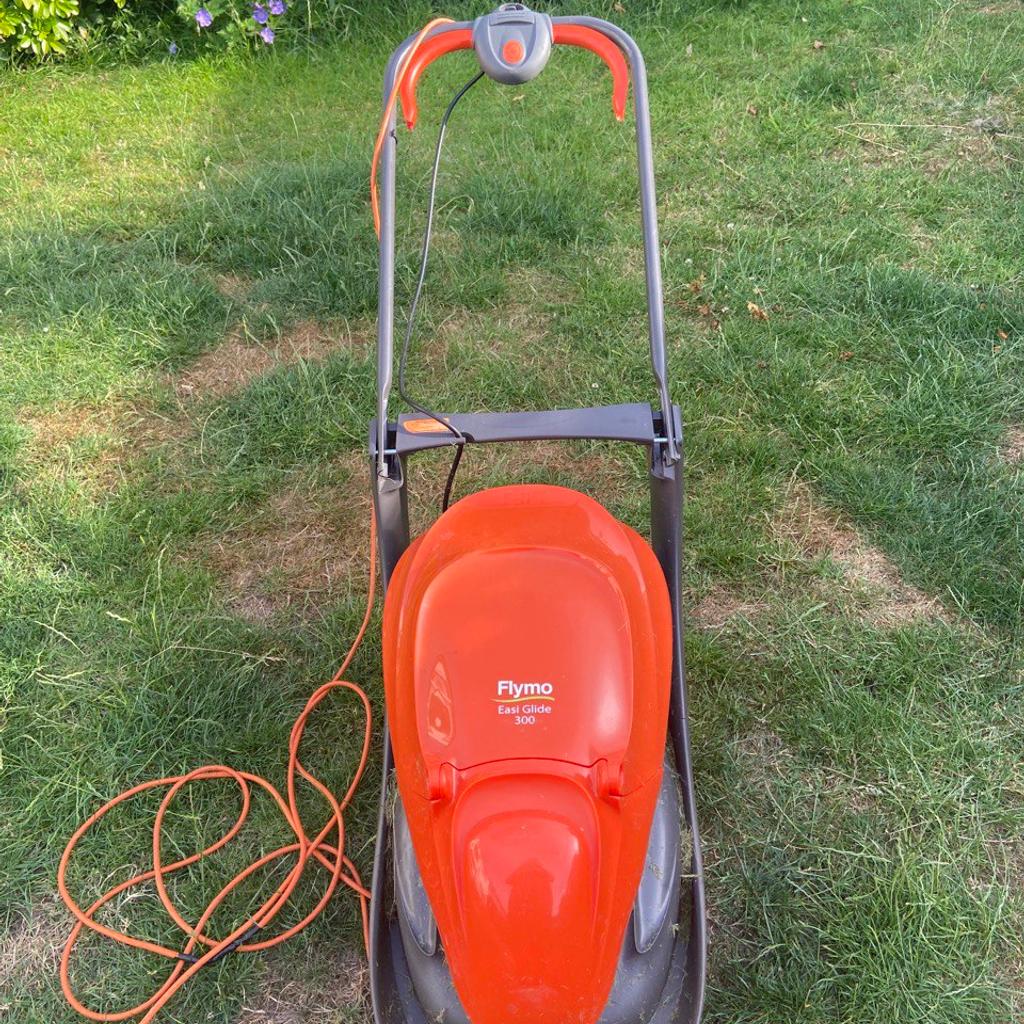 Flymo Easi Glide 300 electric lawn mower in W13 London Borough of Ealing für £ 50,00 zum Verkauf