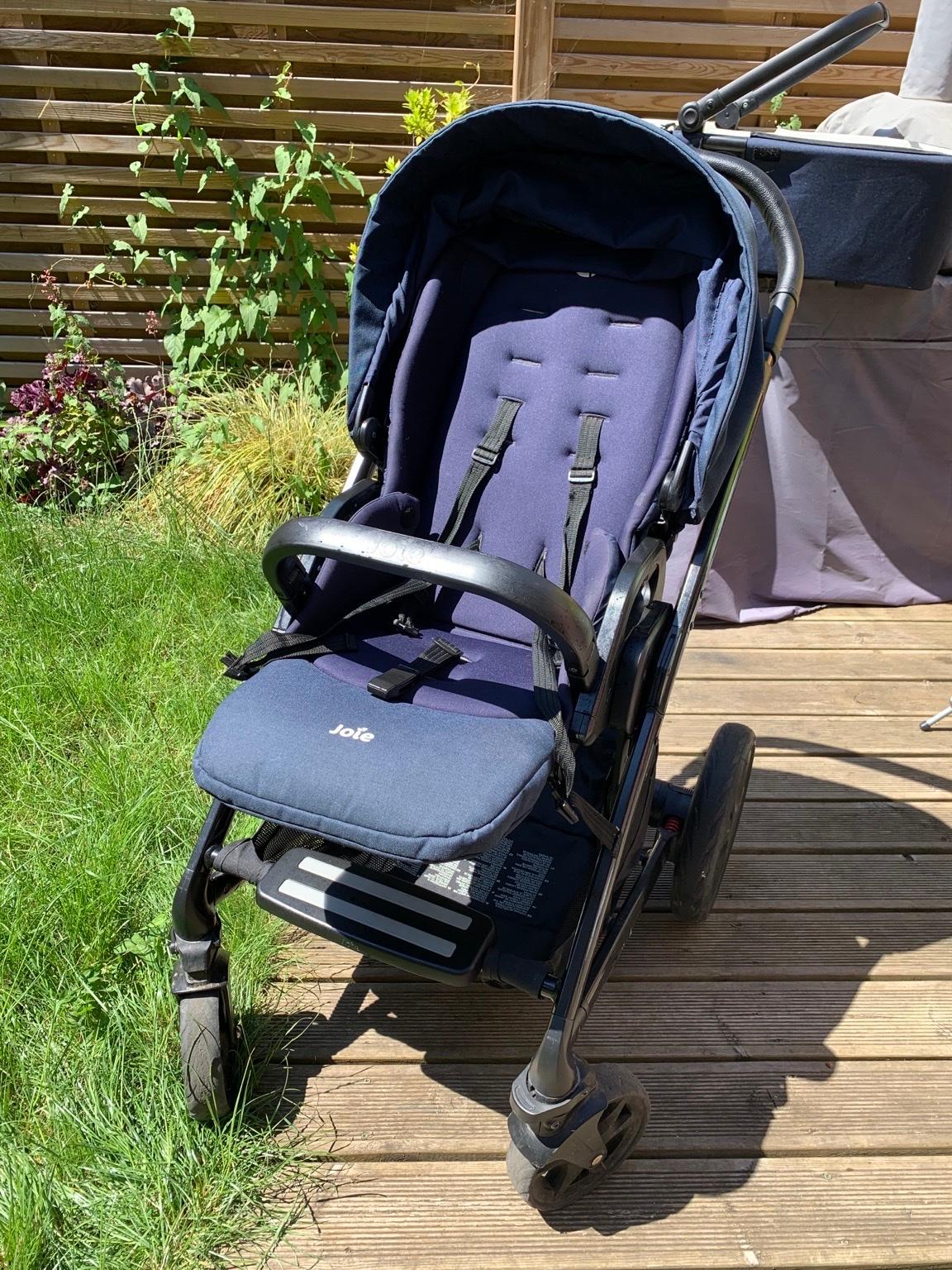Joie Chrome Pushchair and Carrycot in SE22 Southwark for £100.00 for
