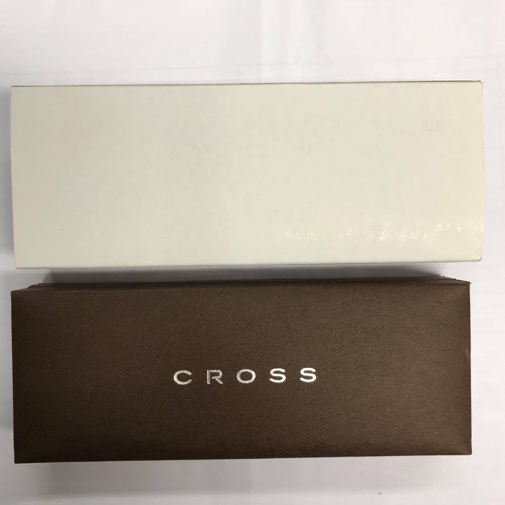 100% GENUINE AND AUTHENTIC AND BRAND NEW IN BOX
CROSS SABLE SATIN BURGUNDY PEN & PENCIL SET
CROSS ITEM NO: AT0361 GB-4
BALL-POINT-PEN
COLOUR: RED - (SATIN BURGUNDY)

MAKE A LOVELY PRESENT FOR SOMEONE SO GRAB YOURSELF A BARGAIN

COLLECTION IS FROM STREATHAM/MITCHAM SW16
SORRY NO POSTING