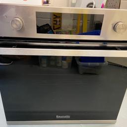 Single oven. Approx 1 year old.
With touch digital screen
New kitchen forces sale