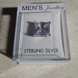 large mens sterling silver gemstone earring
huge single gemstone earring brand new hallmarked sterling silver.  see images for details.