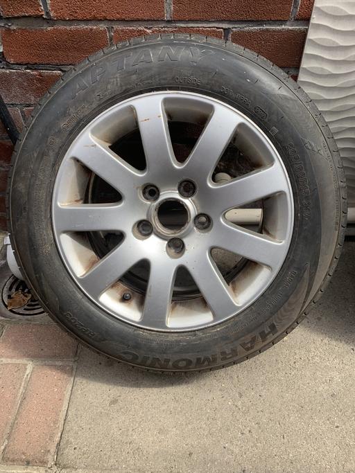 Vehicles Lancashire West Lancashire - Photos for Alloy wheel and tyre, Astra?