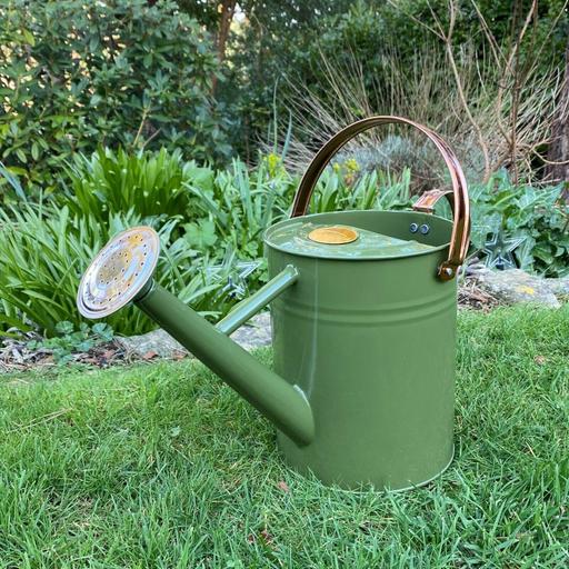 Buy & Sell Central London Barbican - Central London - Photos for 3.5 Litre Green Metal Garden Watering Can