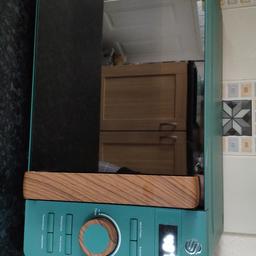 swan Nordic green microwave and matching kettle both in good condition selling due to colour change