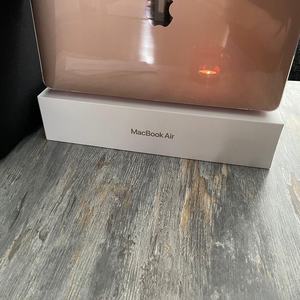 Rose coloured MacBook Air, New condition with box, charger and case included. Suitable for all use, protective covered already attached for you. Used 2-3 times only, however, not needed anymore.
Inbox me for more details.
No time wasters :)

(DELIVERY PRICE DEPENDS ON AREA)