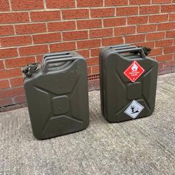 For sale is 2 x Jerry can. Genuine military issue item.

Can be sold separately(£10 each) 

Year of manufacture 2018

Any questions? Feel free to ask