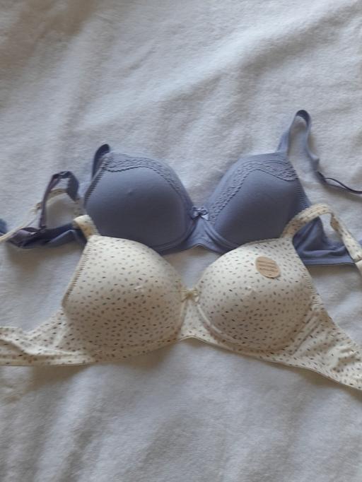 Buy & Sell South West London Sutton - Photos for M&S bra set size 32B