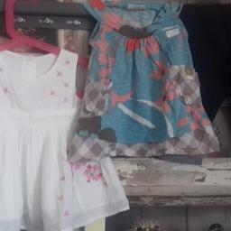 THIS IS FOR A BUNDLE OF GIRLS CLOTHES

1 X NEXT TUNIC TOP - USED BUT IN GREAT CONDITION
1 X NEVER WORN DENIM LEGGINGS FROM GEORGE
1 X BRAND NEW WHITE DRESS WITH FLORAL THEME - COST £8

PLEASE SEE PHOTO