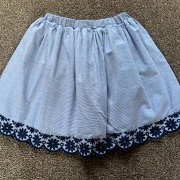girls George blue/white striped lined skirt,also has netting on top of lining,elasticated waist,age 10/11,in excellent condition,collection only from cockerton/branksome area,£3.00