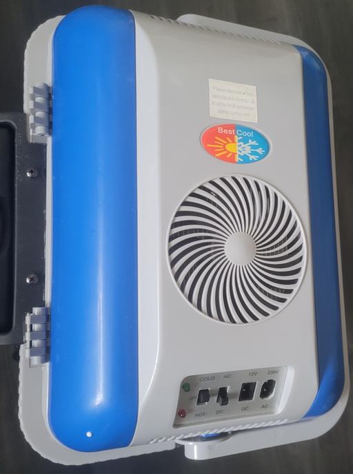 Buy & Sell Essex Tendring - Photos for Maplin AC/DC 24-Litre 12V Cooler/Warmer