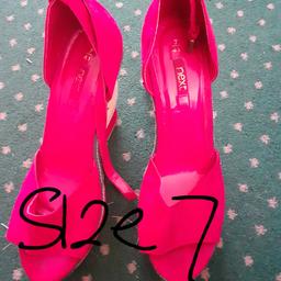 Red brushed wedge sandals from NEXT
In good worn condition

COLLECTION B31 OR B32
LISTED ELSEWHERE