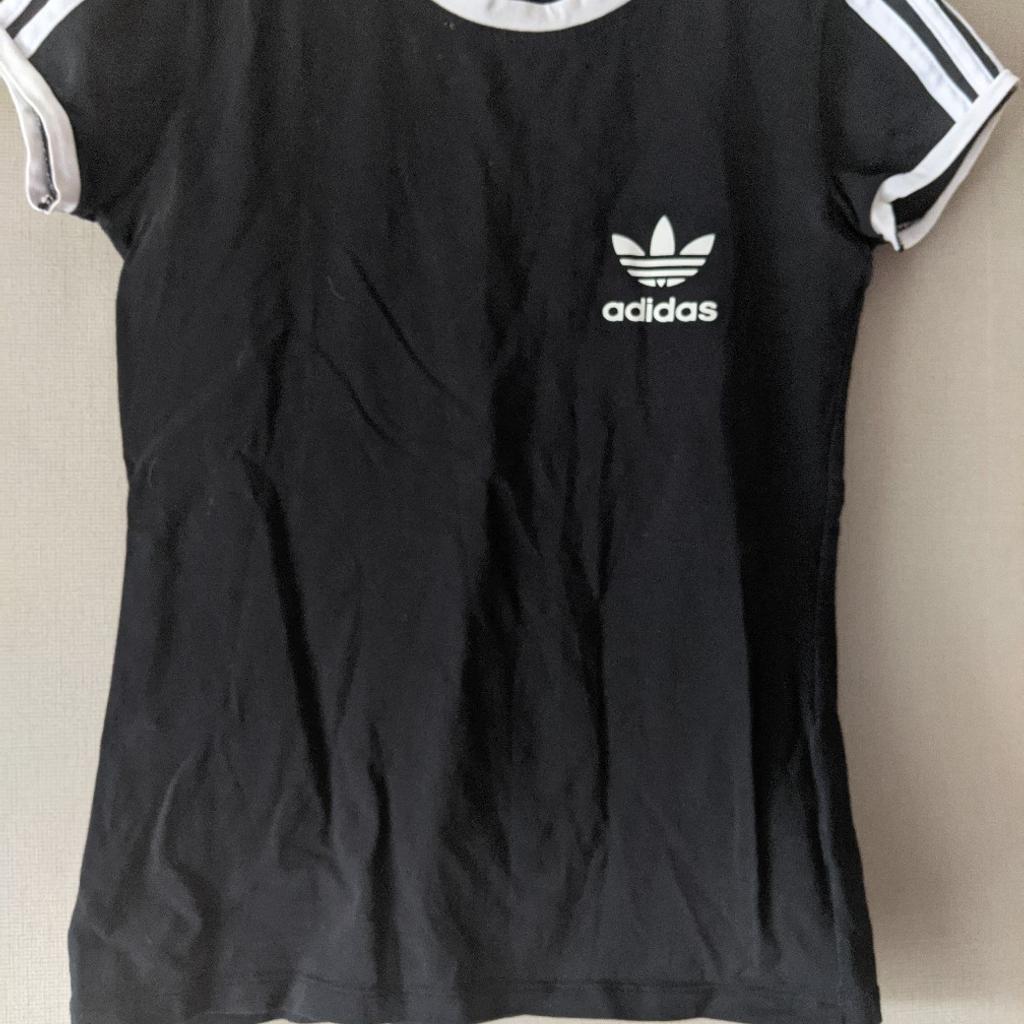 Black girls Adidas t shirt in excellent condition. Size small. Fitted my daughter from age 9. Collection only please